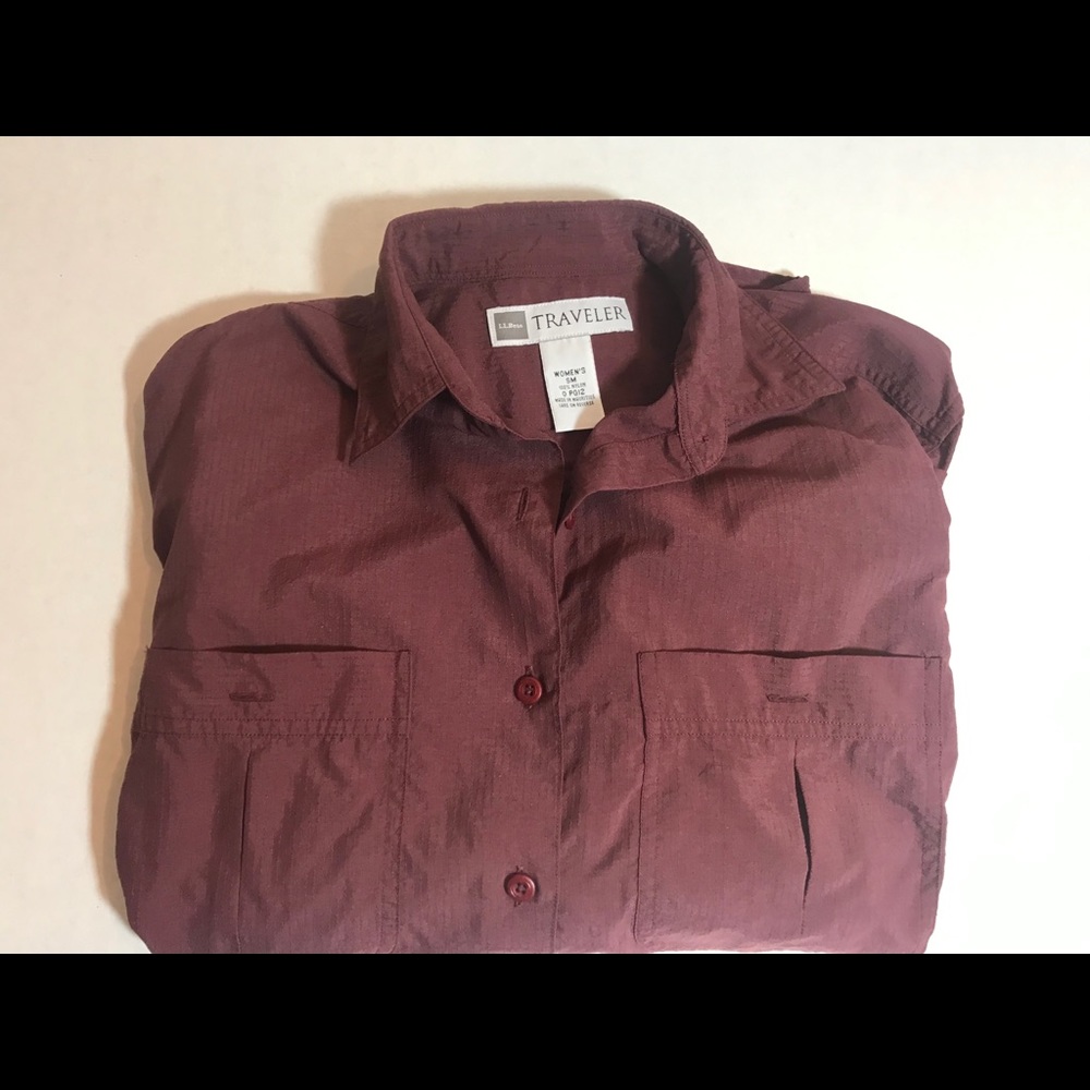 LLBean Traveler LS Wrinkle Resistant Button Down S - Picture 2 of 11